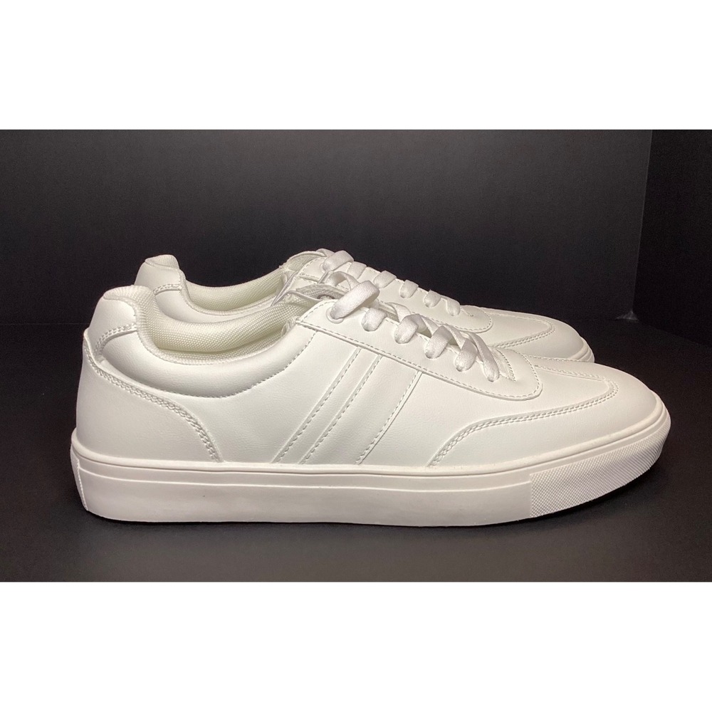 Perry Ellis Faux Leather Casual Dress Sneaker Men's Size 9.5 White NIB - Picture 2 of 6